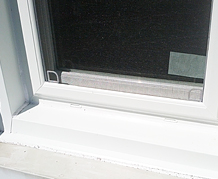 HUNG WINDOW